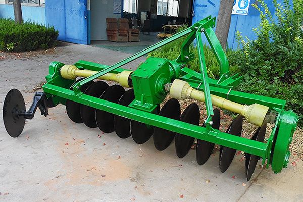 雙側驅動圓盤犁